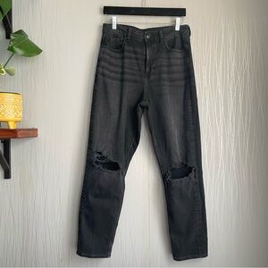 American Eagle Highest Rise Mom Jean Size 4 Black Distressed